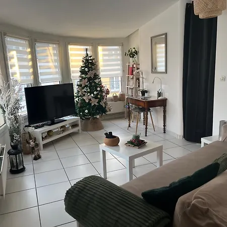 Le Marnie Apartment *